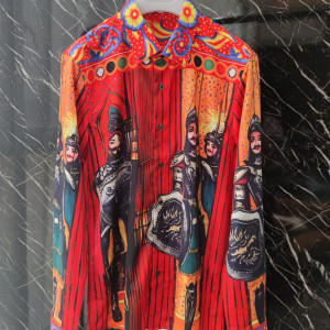 전통무사 프린트 레드 셔츠