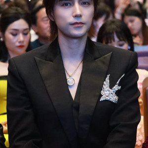 실버 체인 목걸이